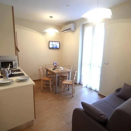 Zephiro Rta Apartmanhotel